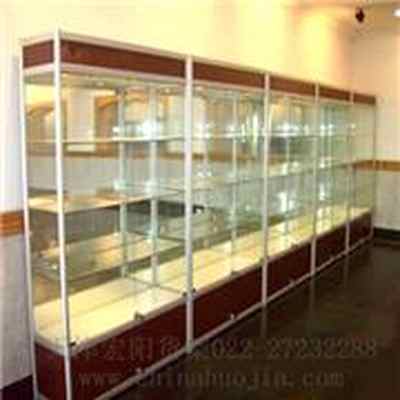 鈦合金展示柜——為汽車4S店與化妝品行業(yè)打造精品展示方案
